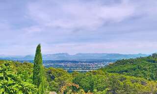 Maison 9 Pièces 228 m² à vendre à Le Teil (07400)