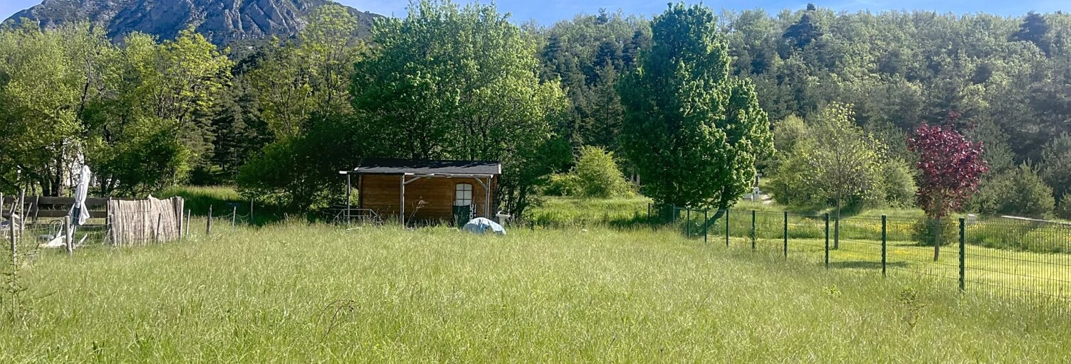 Terrain  1202 m² à vendre à Soleilhas (04120)