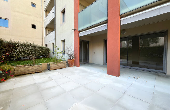 Appartement T4 de 117 m2 avec 2 terrasses, garage et accessi — photo 2