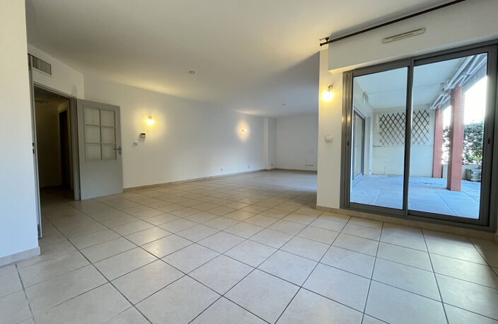 Appartement T4 de 117 m2 avec 2 terrasses, garage et accessi — photo 3