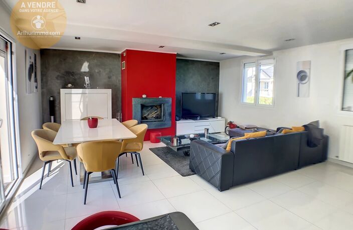 Maison 137 m2, terrain 337 m2 à DOMONT (95) — photo 2