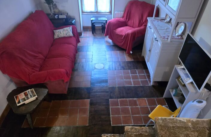 JOLIE MAISON DE VILLAGE DE CARACTERE — photo 3