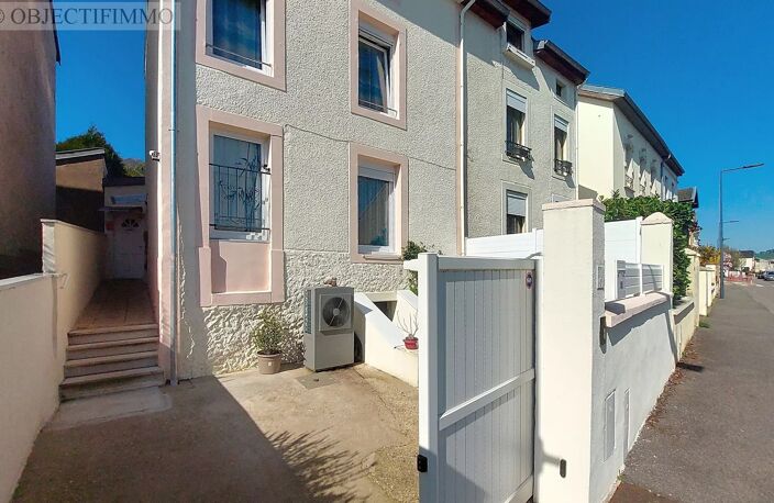 Maison 7 pièces 137 m&sup2; — photo 2