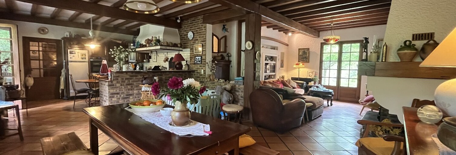 Maison 5 Pièces 150 m² à vendre à Saint-Jean-du-Falga (09100)