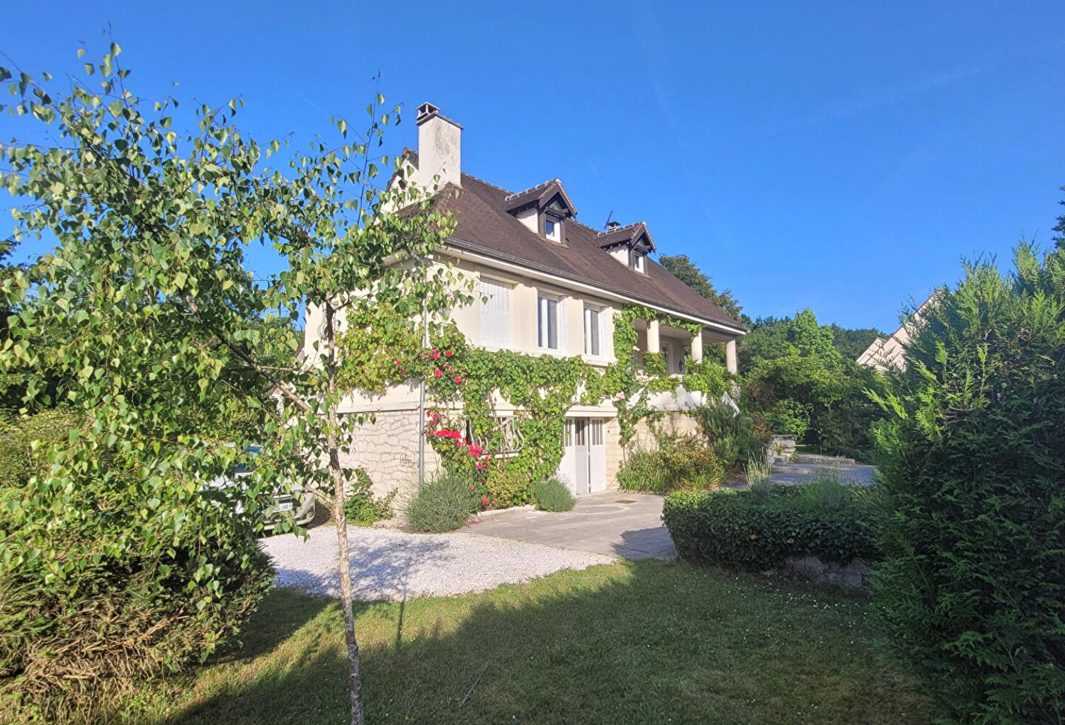 Dans un village les plus charmant de la région compiégnoise — photo 1
