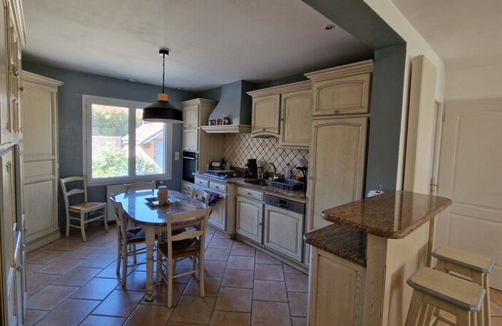 Villa — photo 4