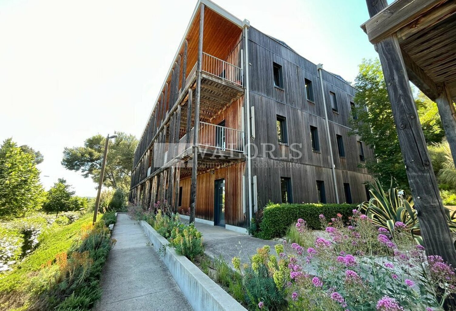 BUREAUX à LOUER — photo 1