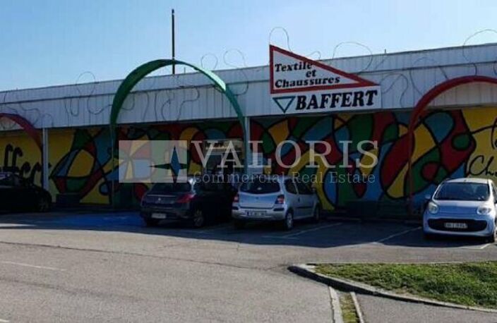 LOCAL COMMERCIAL à LOUER — photo 2