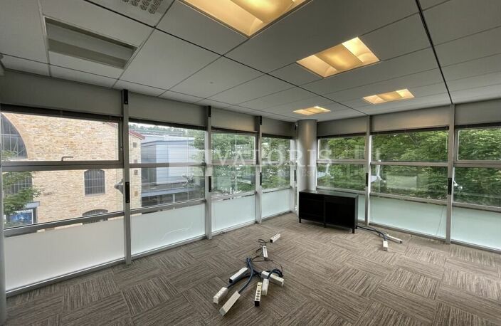 BUREAUX à LOUER — photo 4