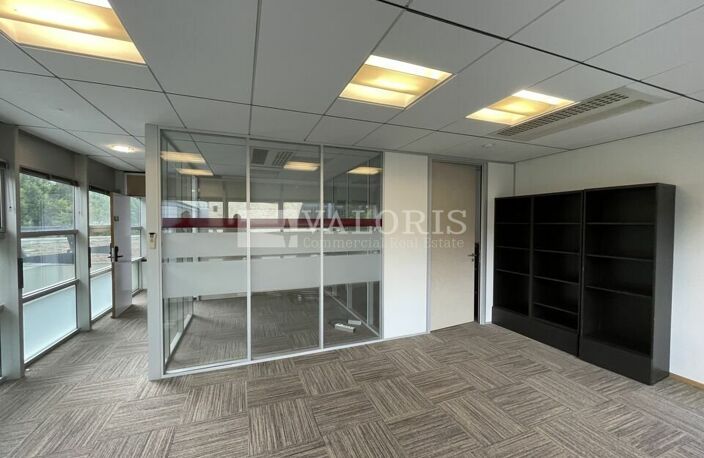 BUREAUX à LOUER — photo 5