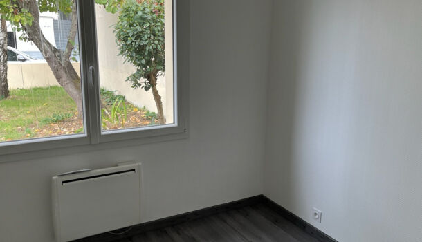 Villa / Maison 6 pièces  à louer Rochelle (La) 17000