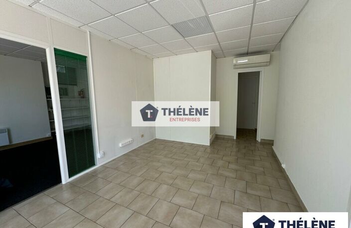 LOCAL COMMERCIAL/PROFESSIONNEL à LOUER — photo 2