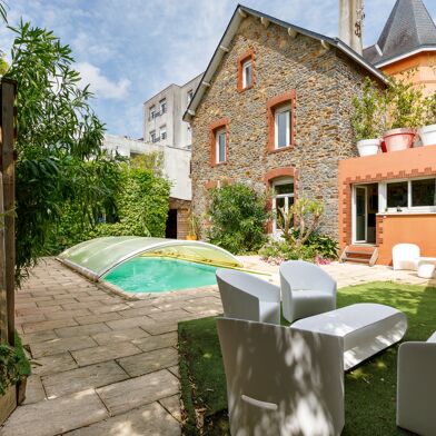 Maison 9 pièces 869000 €