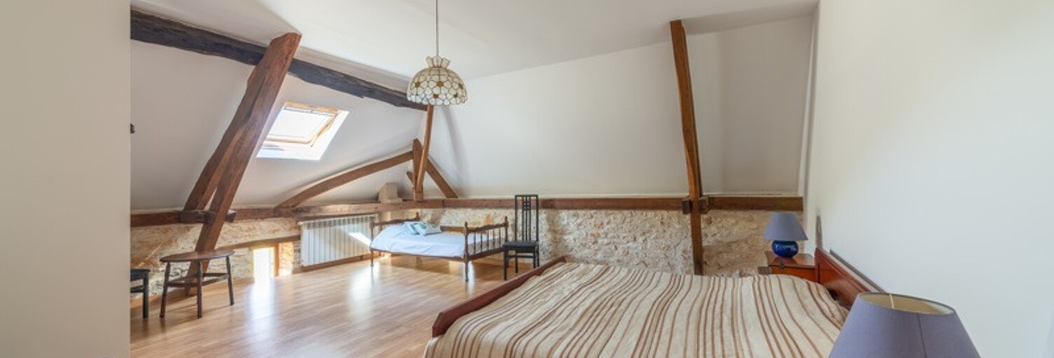 Maison 8 Pièces 208 m² à vendre à Montcabrier (46700)