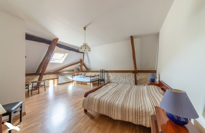 Maison en pierre de 8 pièces principales — photo 3