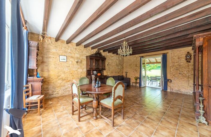 Maison en pierre de 8 pièces principales — photo 4