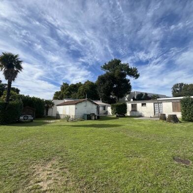 Immeuble  234300 €