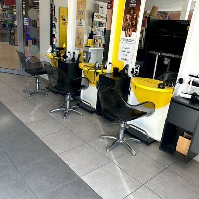 Commerce  140800 €