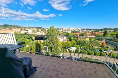 Appartement 4 pièces 222000 €