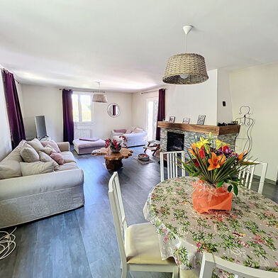 Maison 4 pièces 553000 €