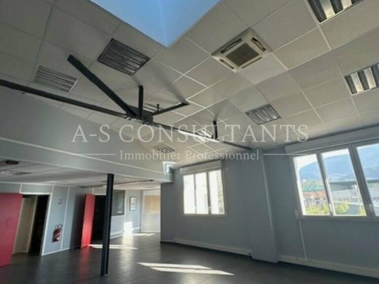 BUREAUX à louer — photo 1