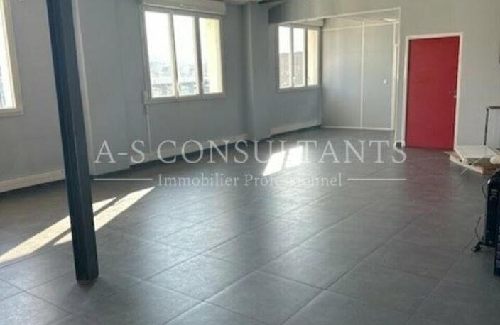 BUREAUX à louer — photo 4