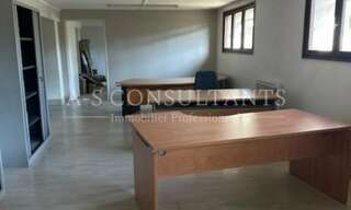 Bureau  125 m² à louer à Chambéry (73000)