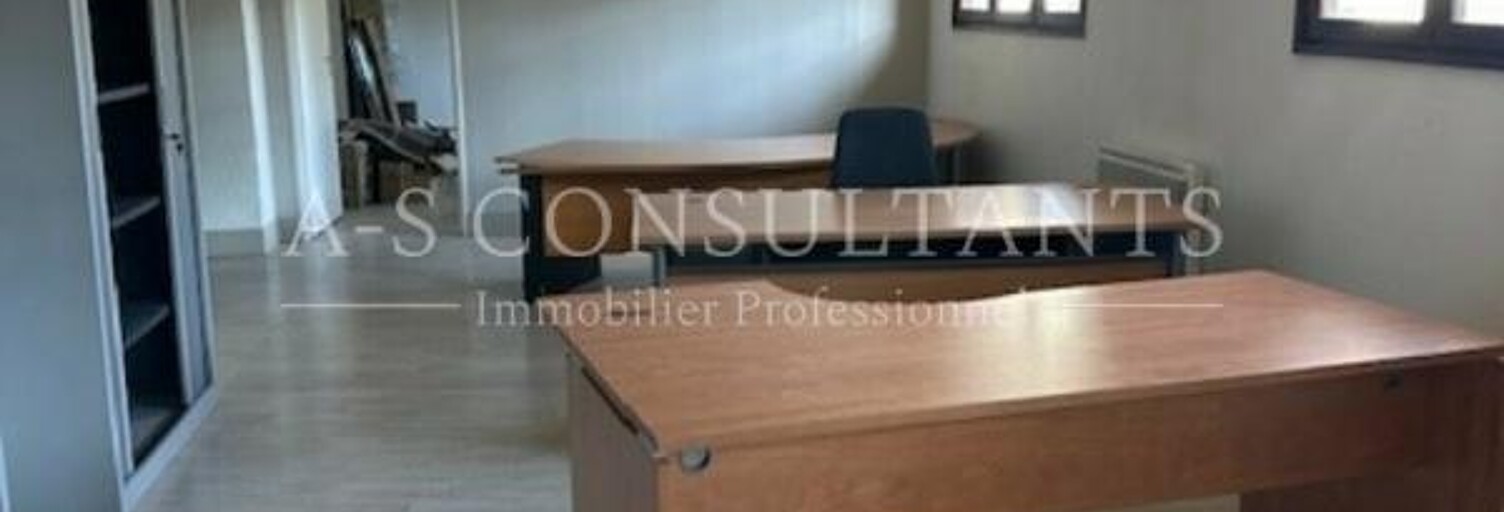 Bureau  125 m² à louer à Chambéry (73000)