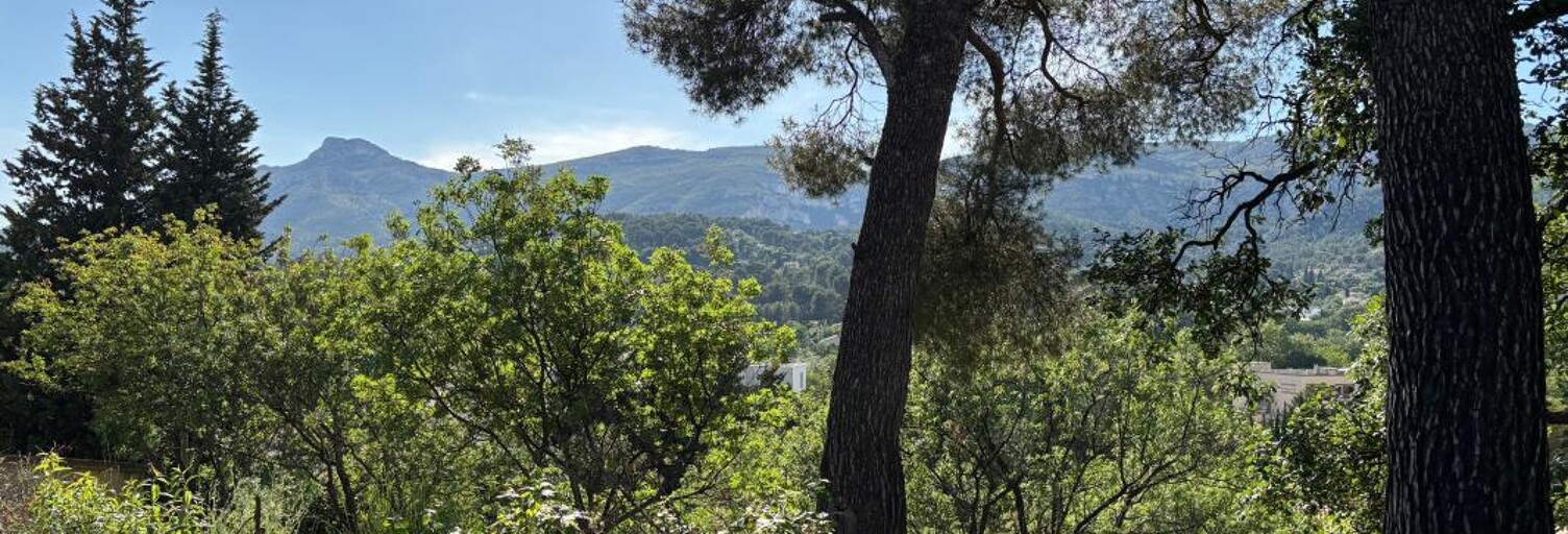 Terrain  1311 m² à vendre à Roquevaire (13360)