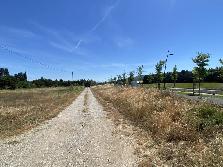 Terrain viabilisé de 430m2 à Cavaillon — photo 1