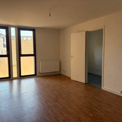 Appartement 3 pièces 555 €