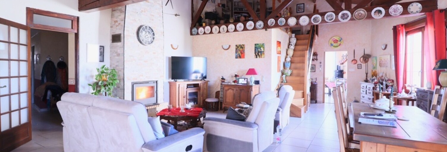 Maison 17 Pièces 420 m² à vendre à Puy-de-Serre (85240)