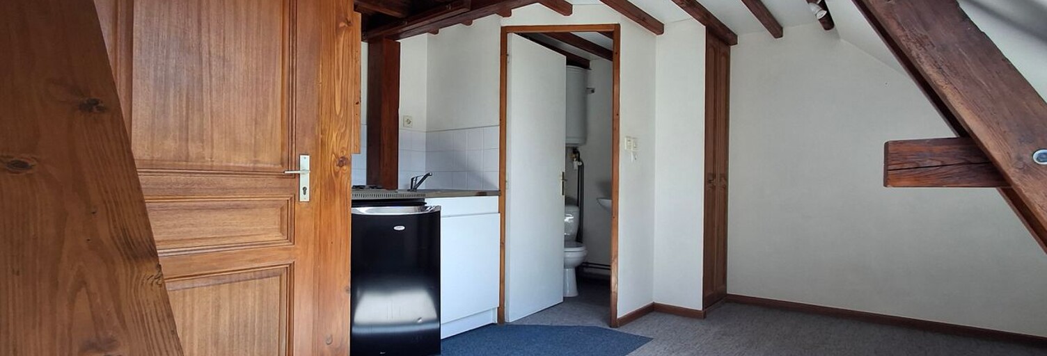 Appartement 1 Pièce 15 m² à louer à Cambrai (59400)