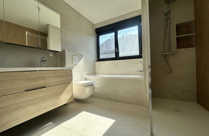 Appartement - 100m ² — photo 2