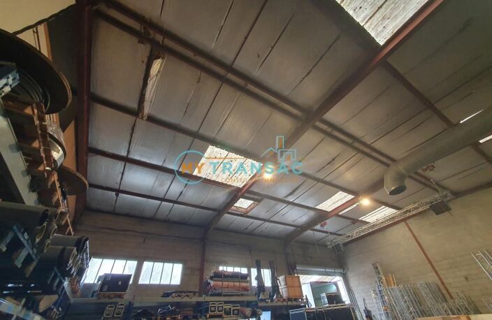 My Transac vous propose à la location un bâtiment indépendant de 996m² sur la commune de Lagny sur Marne — photo 2