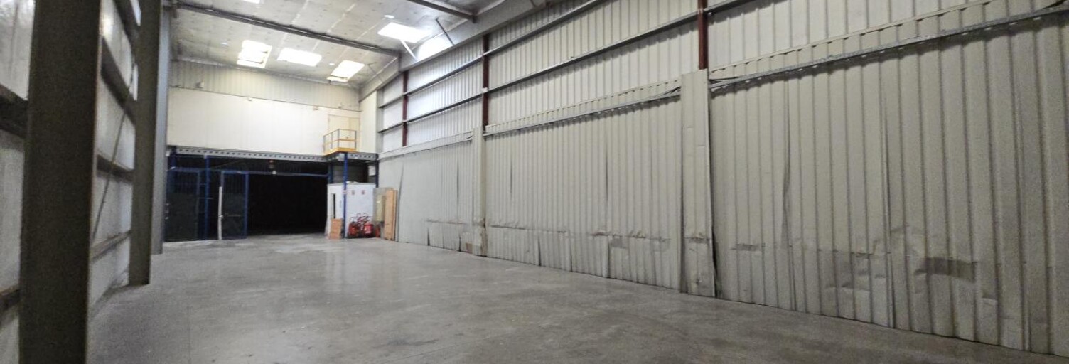 Local industriel  540 m² à louer à Le Port (97420)