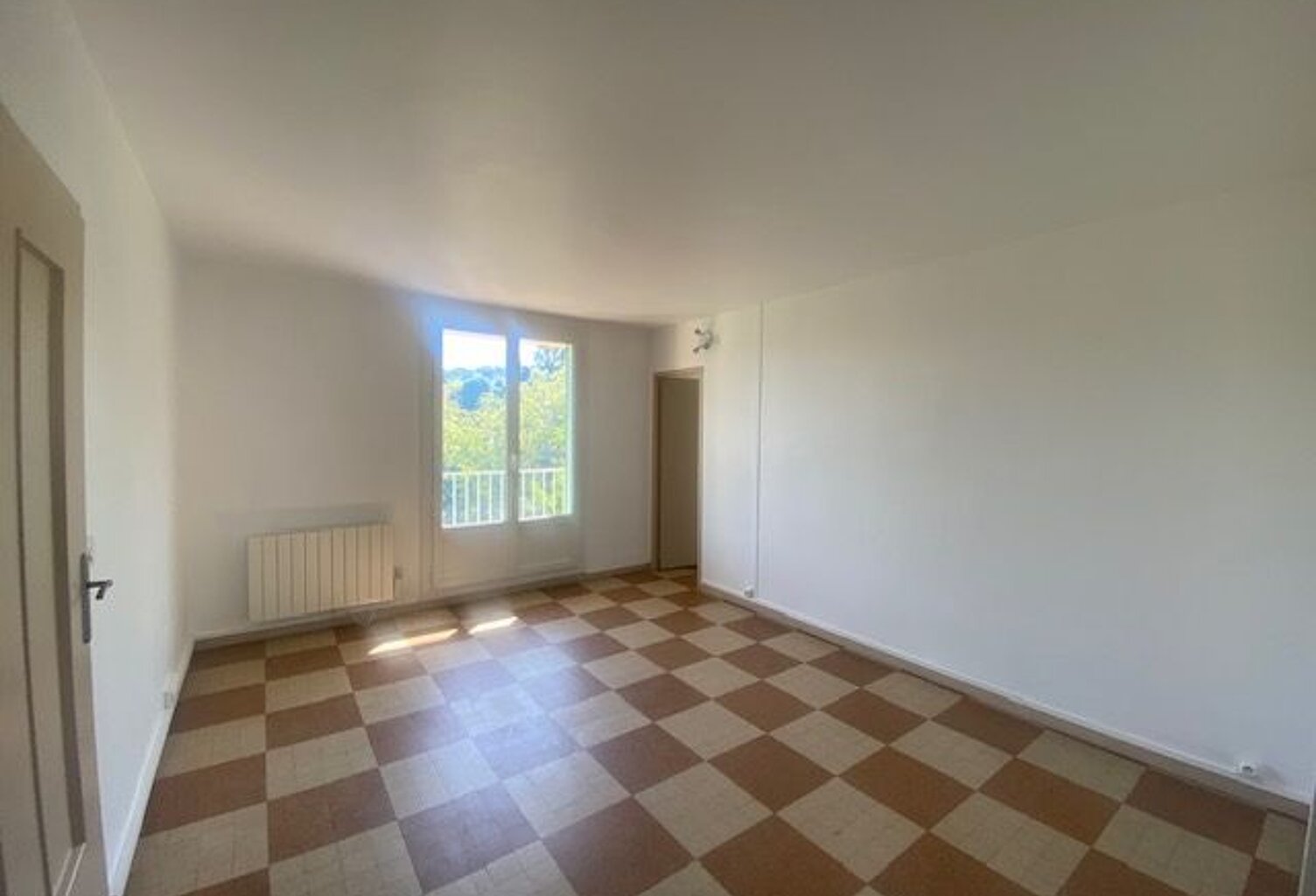 Appartement À Louer — photo 1