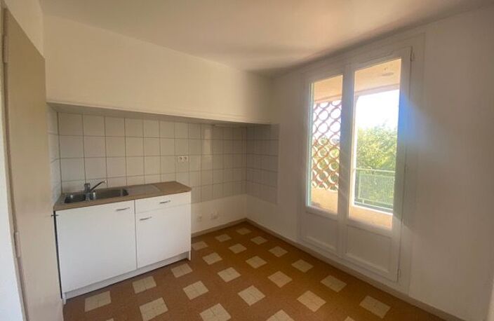 Appartement À Louer — photo 2
