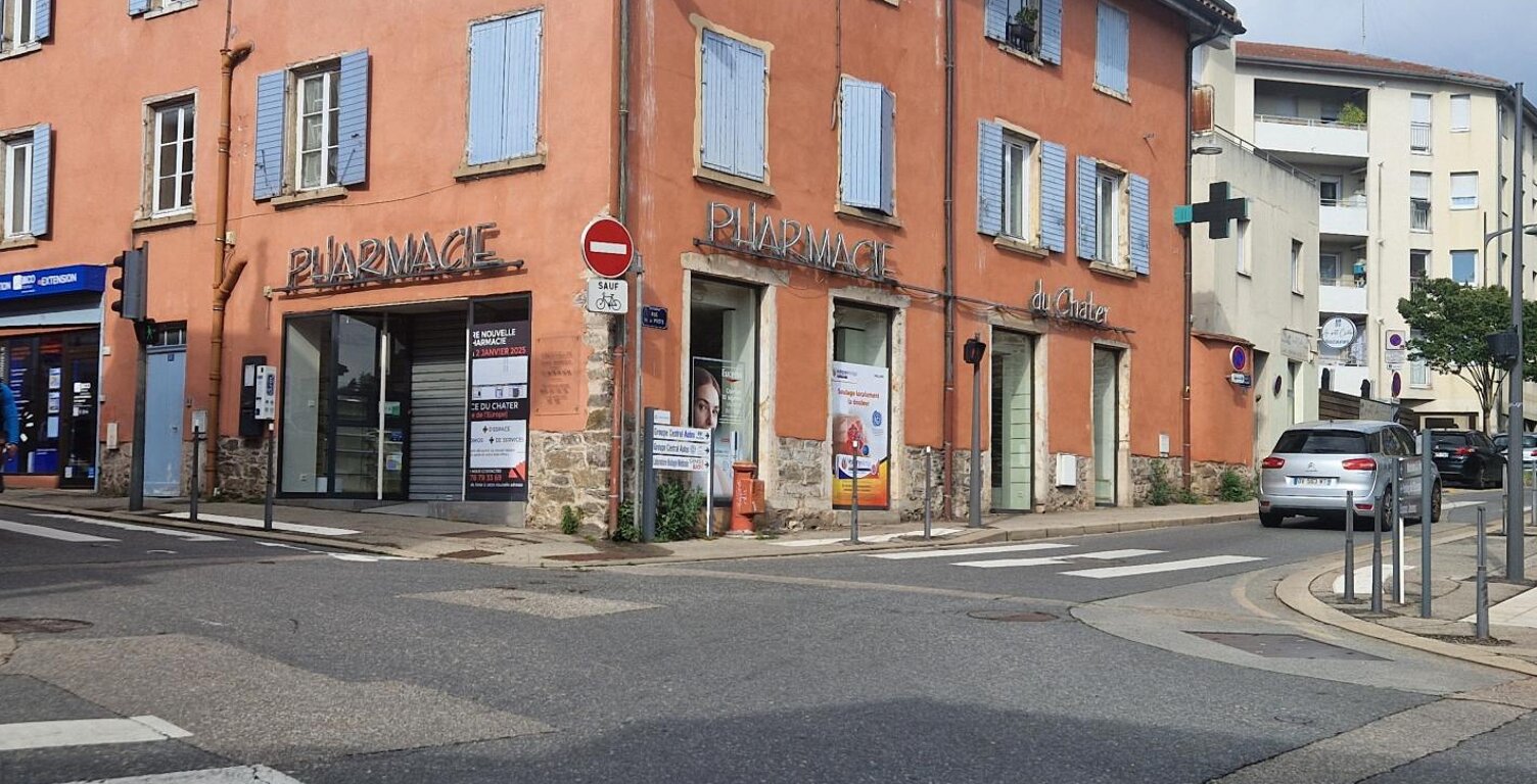 A LOUER, local commercial de 128m2 dans le coeur de Francheville — photo 1