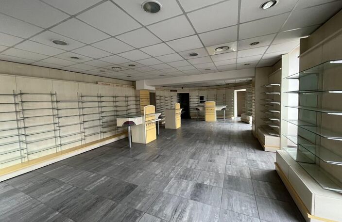 A LOUER, local commercial de 128m2 dans le coeur de Francheville — photo 3