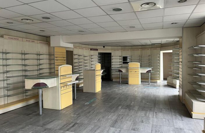 A LOUER, local commercial de 128m2 dans le coeur de Francheville — photo 4