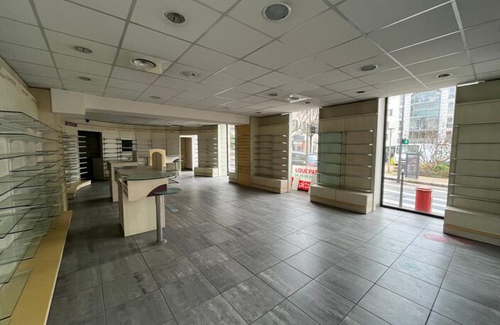 A LOUER, local commercial de 128m2 dans le coeur de Francheville — photo 5