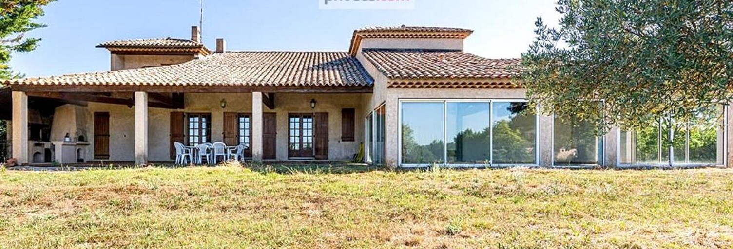 Maison 8 Pièces 200 m² à vendre à La Verdière (83560)