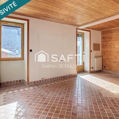 Appartement 4 pièces 260000 €