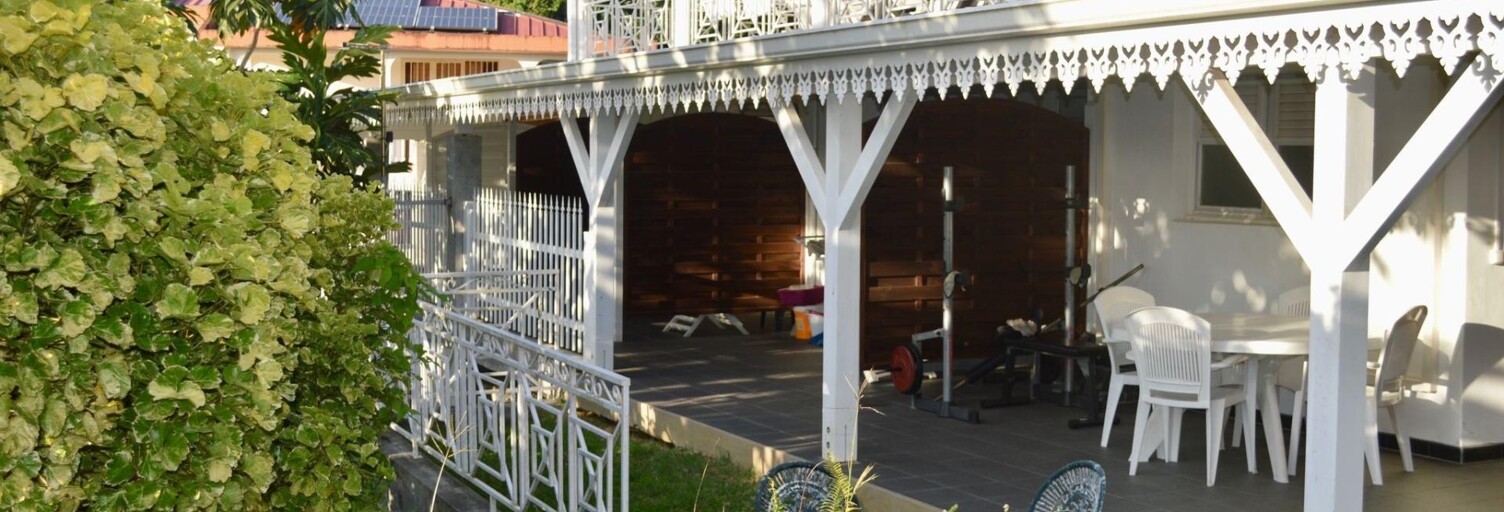 Maison 10 Pièces 400 m² à vendre à Le Lamentin (97232)