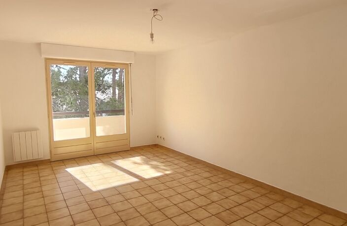 Vente appartement 2 pièces 49 m² Les Angles (30133) — photo 3