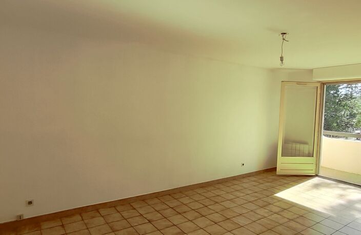 Vente appartement 2 pièces 49 m² Les Angles (30133) — photo 4