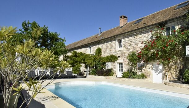 Villa / Maison 12 pièces  à vendre Givry 71640