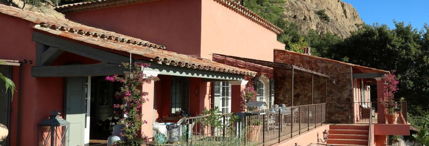 Maison 10 Pièces 320 m² à vendre à La Garde-Freinet (83680)