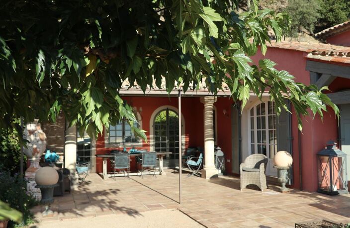 Belle villa avec piscine, sauna et vue panoramique — photo 4
